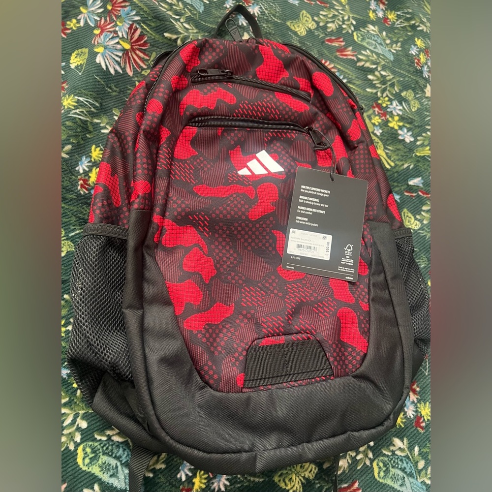 ❤️Adidas Camo Red and Black Men's Backpack (New) MULTIPLE ZIPPERED POCKETS - Picture 4 of 6